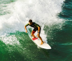 kaiyun入口-国安头球破门+点球绝杀！国米三连败，冰火两重天的足球之夜，国安头球+点球绝杀，国米三连败，冰火两重天的足球之夜