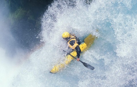 kaiyun登录-足球巨星引爆篮球城，当德罗巴点燃雄鹿球迷的激情，德罗巴跨界引爆雄鹿主场